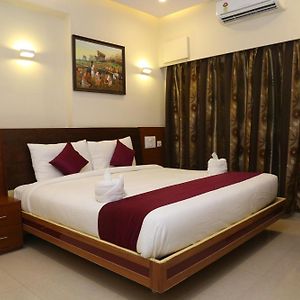 Hotel Skml Grand
